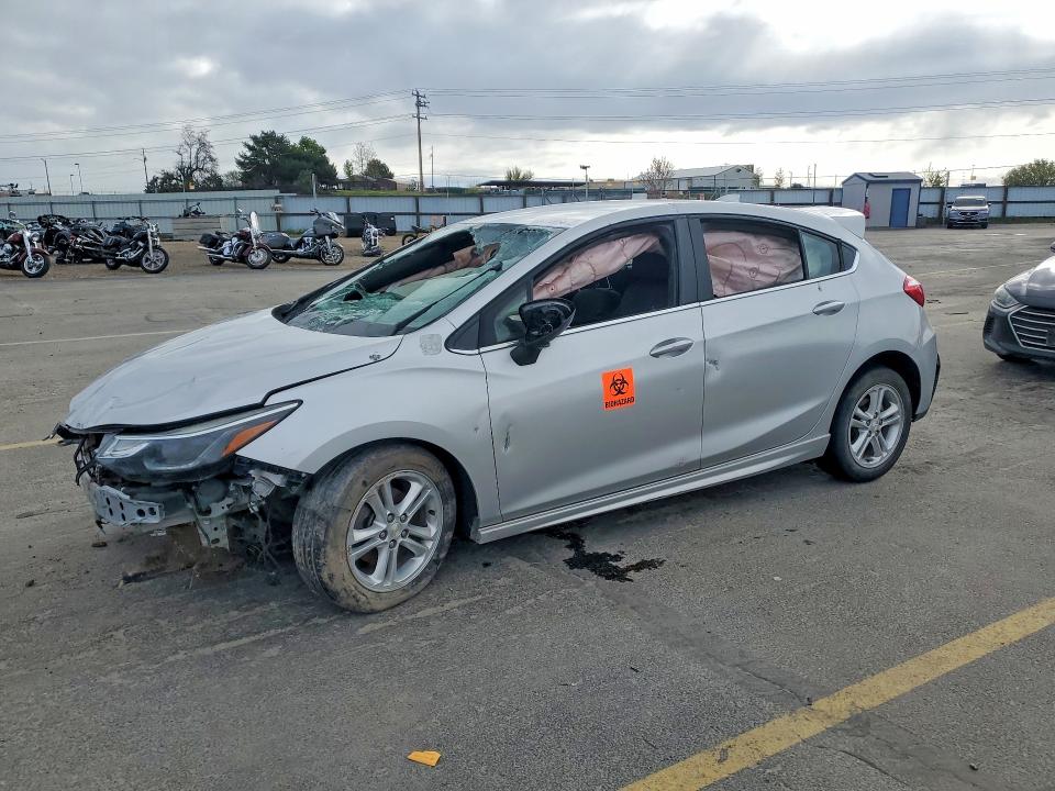 2018 CHEVROLET CRUZE — VIN 3G1BD6SM2JS532790