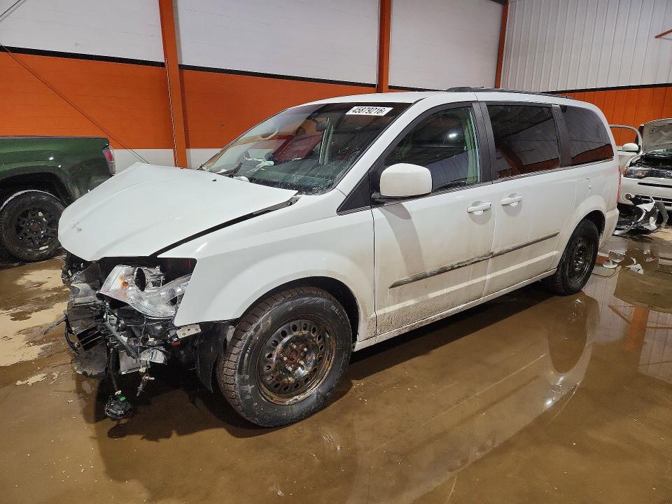 2015 CHRYSLER TOWN & COUNTRY — VIN 2C4RC1BG0FR707841
