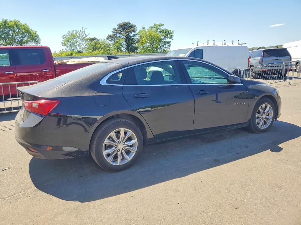 1G1ZD5ST8SF149149