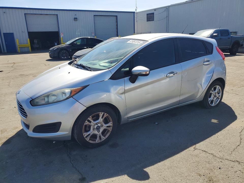 2015 FORD FIESTA — VIN 3FADP4EJ3FM149214