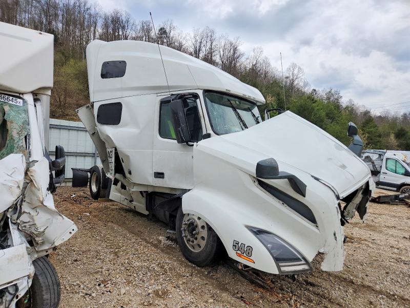 2022 VOLVO VN — VIN 4V4NC9EH3NN291284
