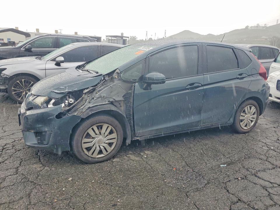 2016 HONDA FIT LX — VIN JHMGK5H58GS010049