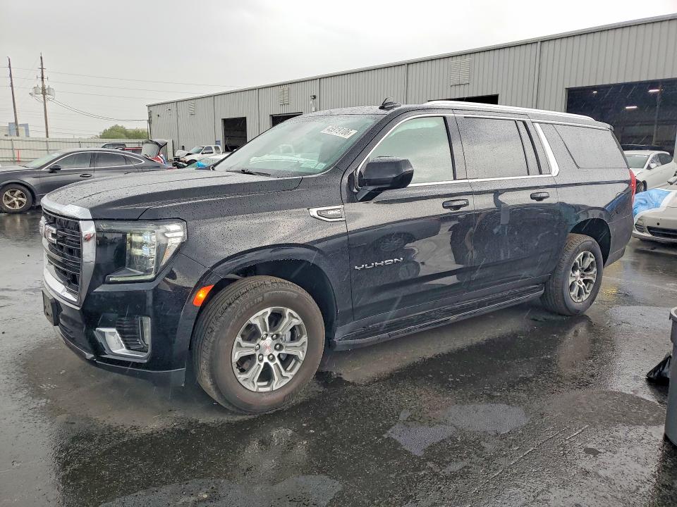 2021 GMC YUKON XL — VIN 1GKS2FKD6MR412693