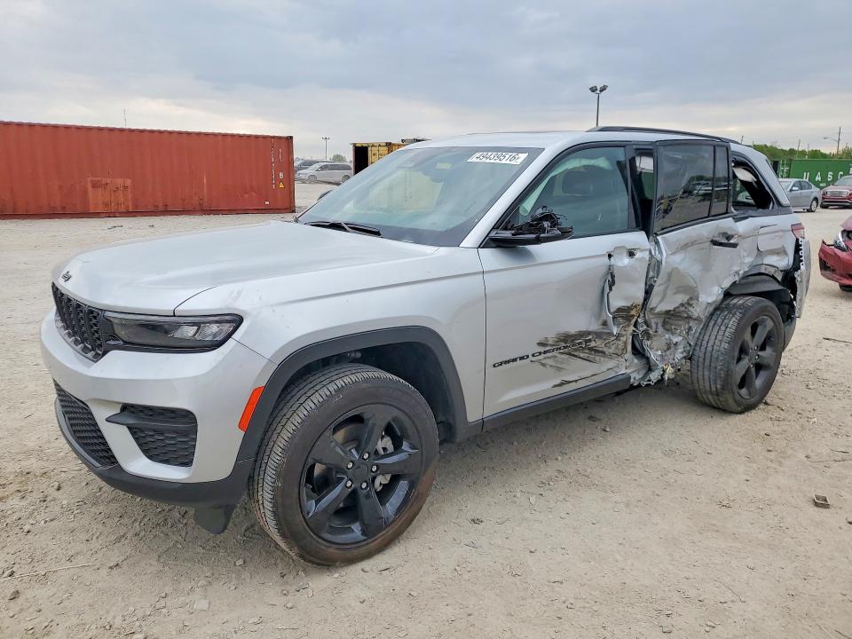 2024 JEEP GRAND CHEROKEE — VIN 1C4RJHAG4R8552677
