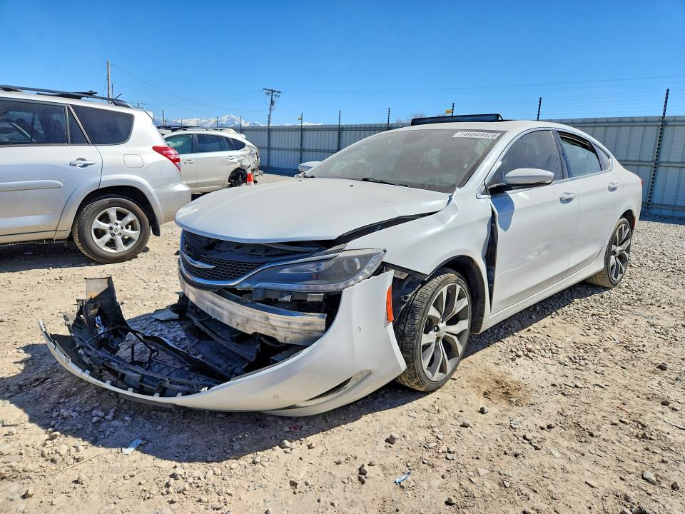 2015 CHRYSLER 200 — VIN 1C3CCCEG8FN542832