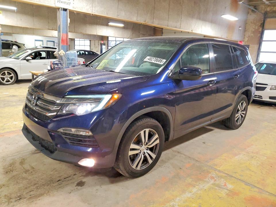 2018 HONDA PILOT — VIN 5FNYF6H34JB023190