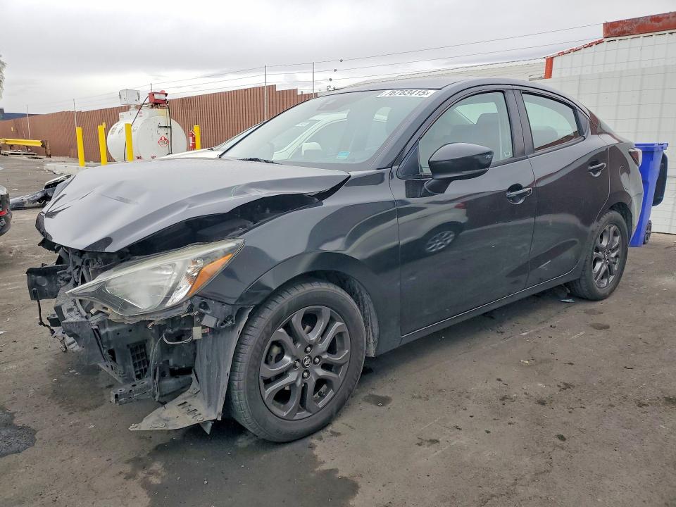 2019 TOYOTA YARIS — VIN 3MYDLBYV0KY526997