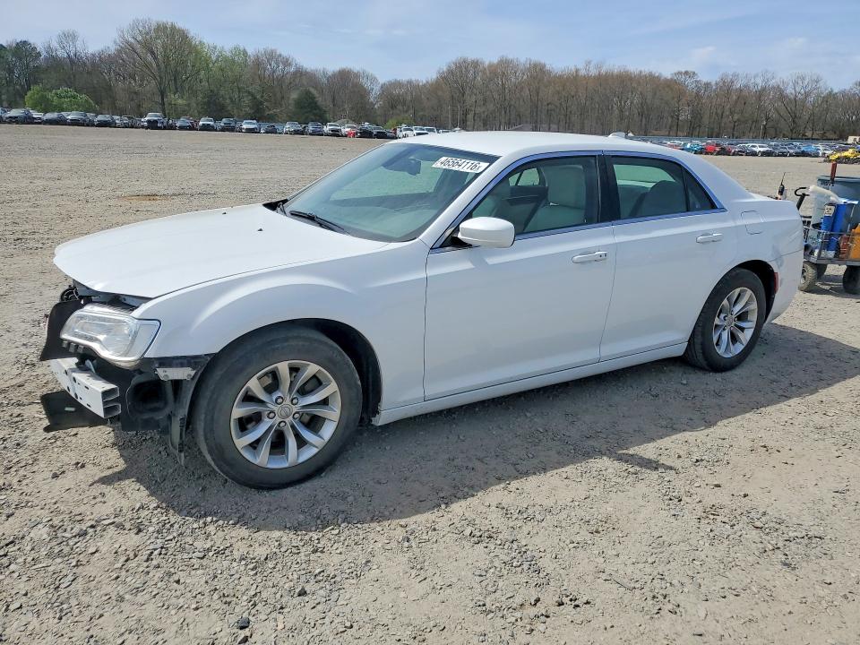 2015 CHRYSLER 300 — VIN 2C3CCAAG8FH792493