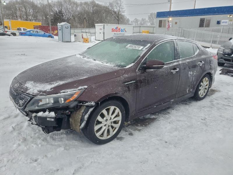 2015 KIA OPTIMA LX — VIN 5XXGM4A77FG363201