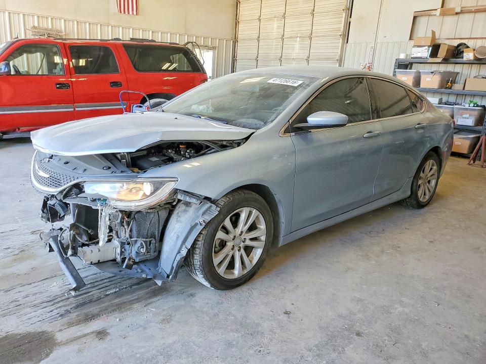 2015 CHRYSLER 200 — VIN 1C3CCCAB0FN712899
