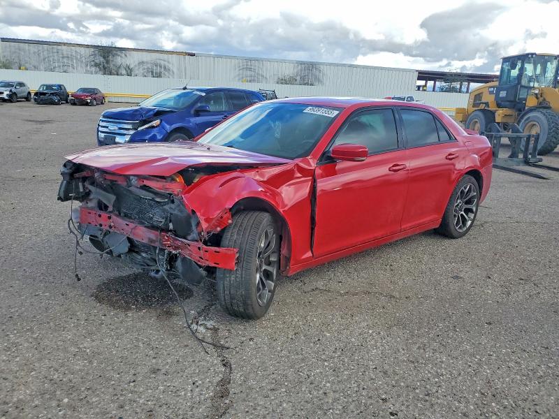 2015 CHRYSLER 300 — VIN 2C3CCABG0FH884521