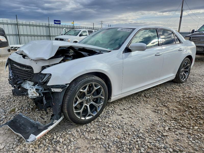 2016 CHRYSLER 300 — VIN 2C3CCABT2GH212698