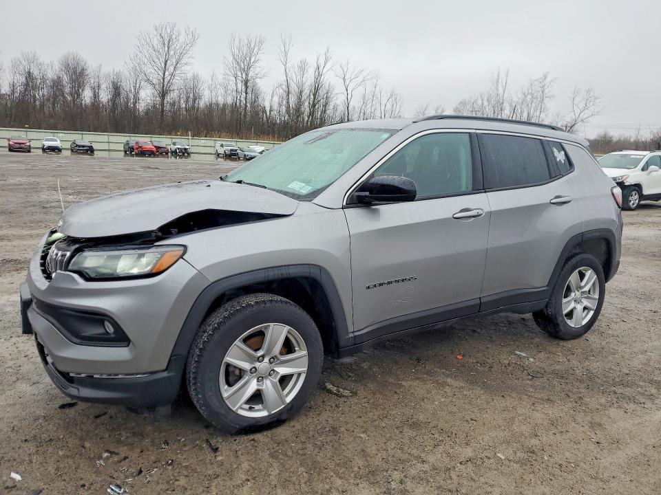 2022 JEEP COMPASS — VIN 3C4NJDBB1NT233646