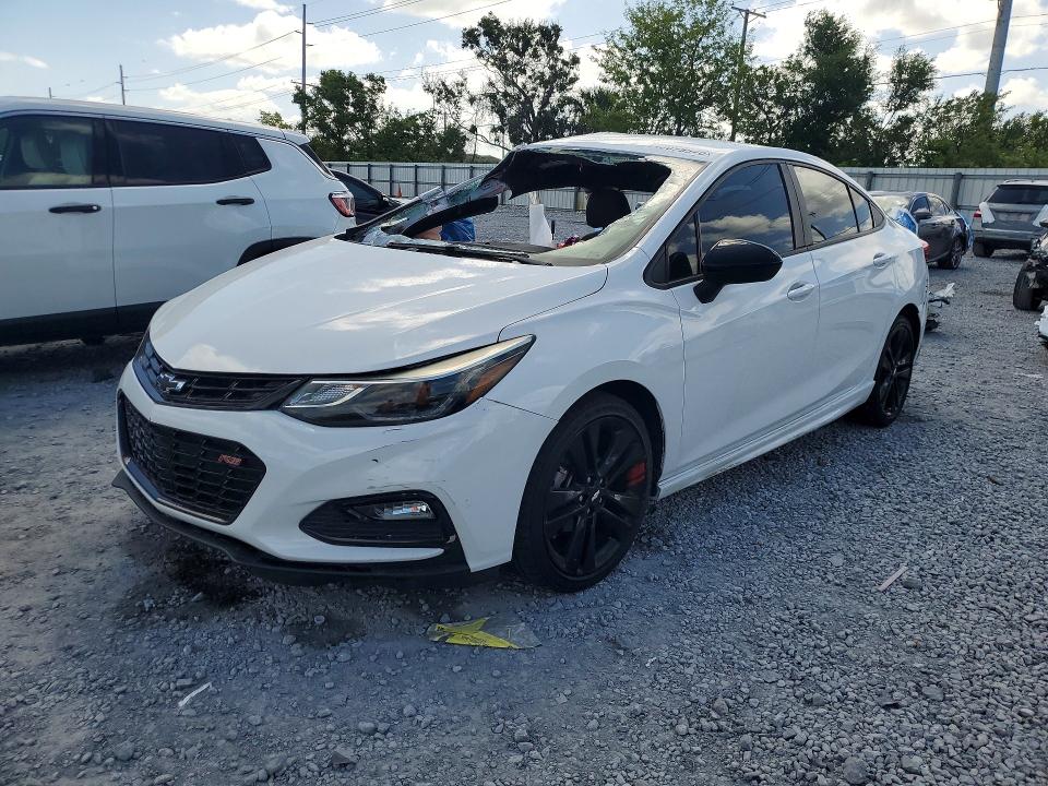 2018 CHEVROLET CRUZE — VIN 1G1BE5SM5J7181301