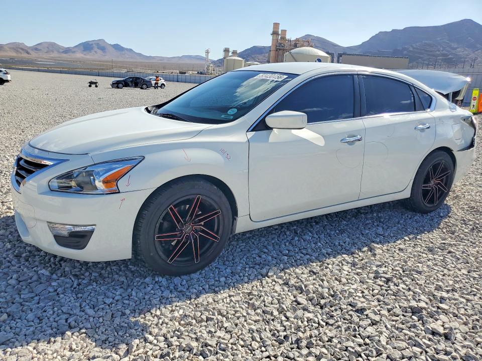 2015 NISSAN ALTIMA — VIN 1N4AL3AP9FN896633