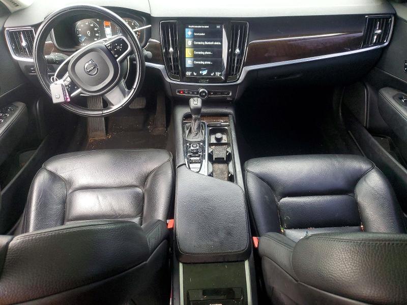 LVY982MK5JP021113