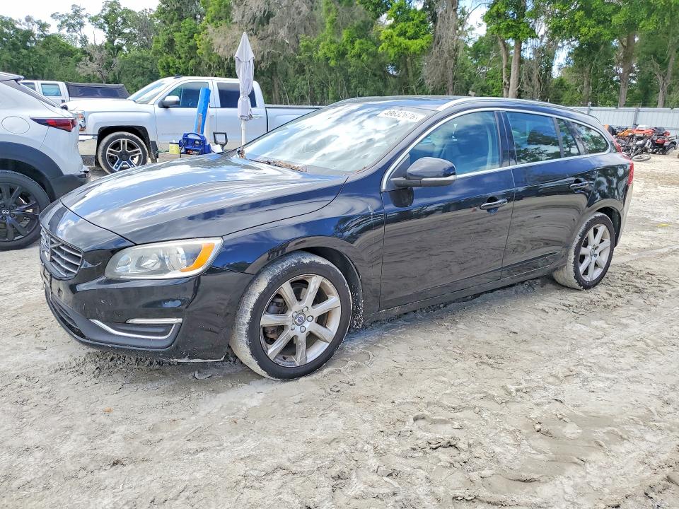 2017 VOLVO V60 — VIN YV140MEK1H1370182