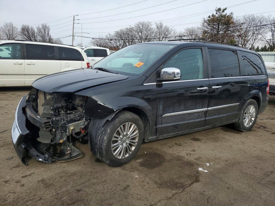 2015 CHRYSLER TOWN & COUNTRY — VIN 2C4RC1CG2FR675456