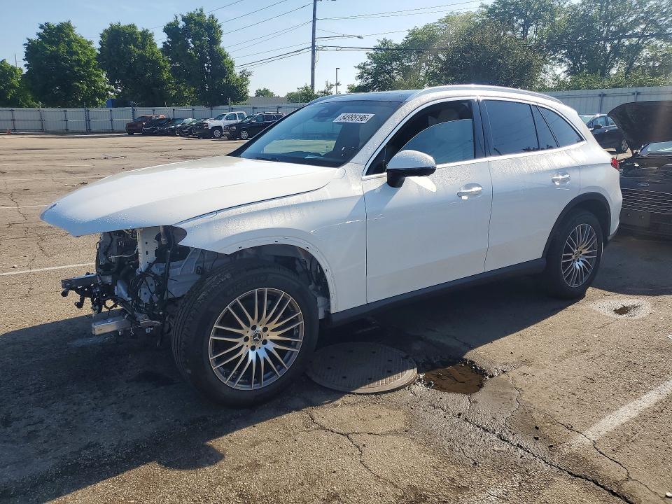 W1NKM4HB5TF555675