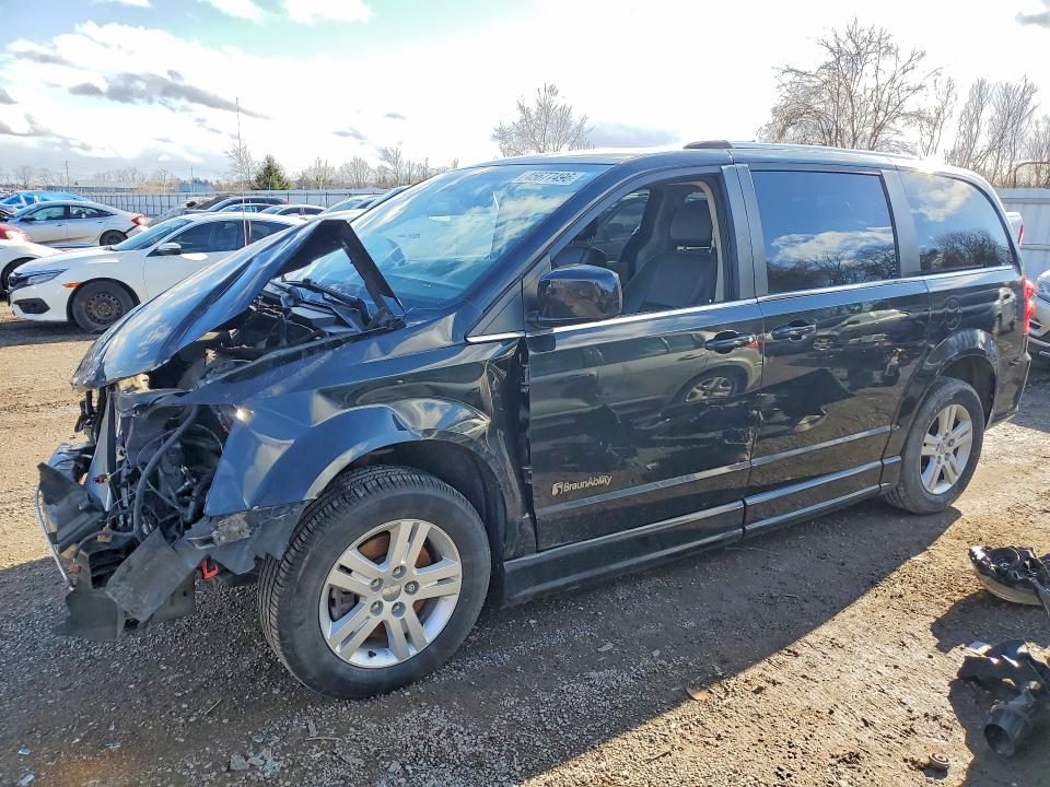2018 DODGE GRAND CARAVAN — VIN 2C4RDGDG8JR275764