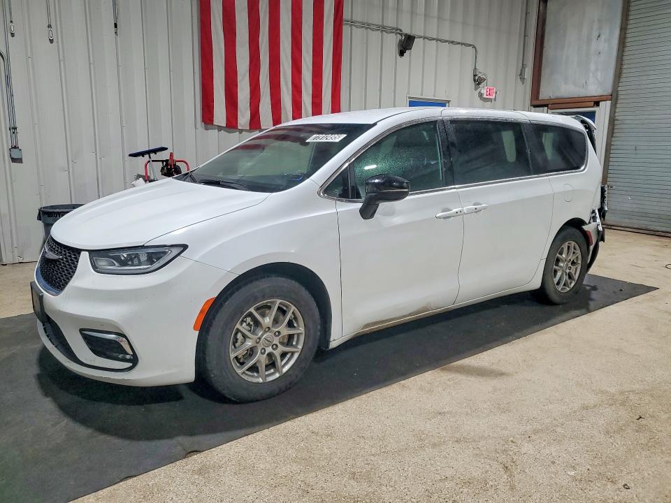 2025 CHRYSLER PACIFICA — VIN 2C4RC1BGXSR539135