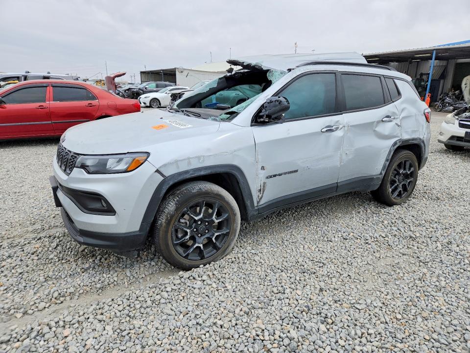 2025 JEEP COMPASS — VIN 3C4NJDBNXST586313