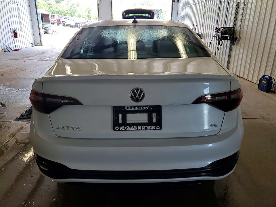3VW7M7BU8PM025051