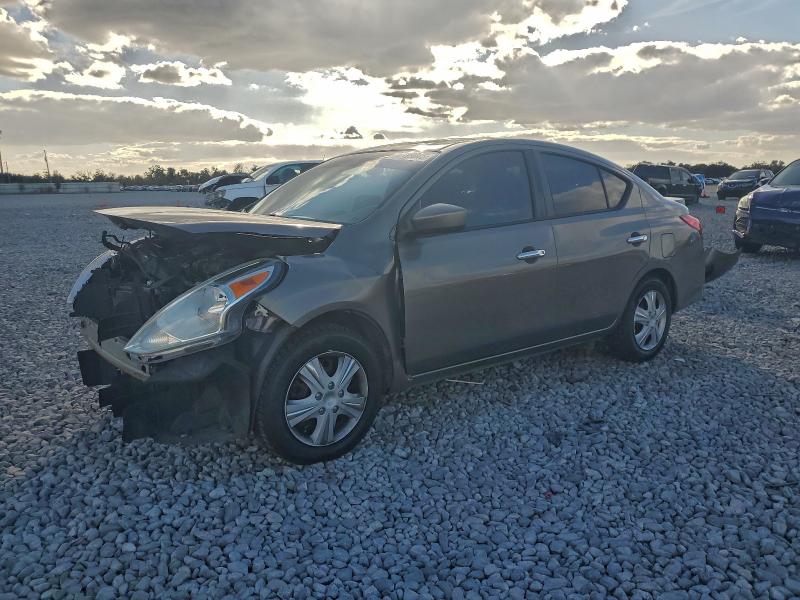 2017 NISSAN VERSA S — VIN 3N1CN7AP6HL814402