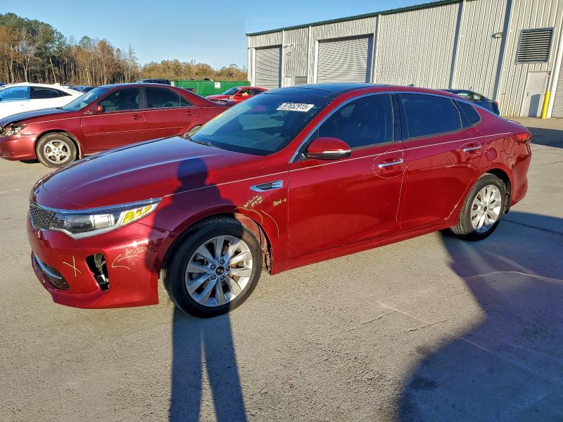 2018 KIA OPTIMA LX — VIN 5XXGT4L35JG239689