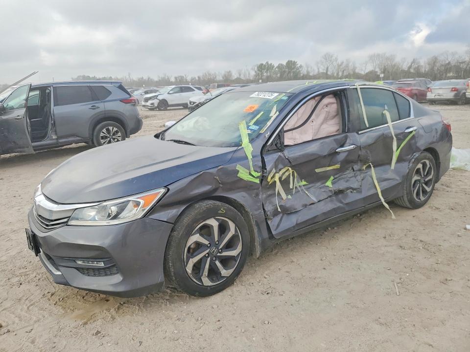 2017 HONDA ACCORD — VIN 1HGCR2F78HA196005