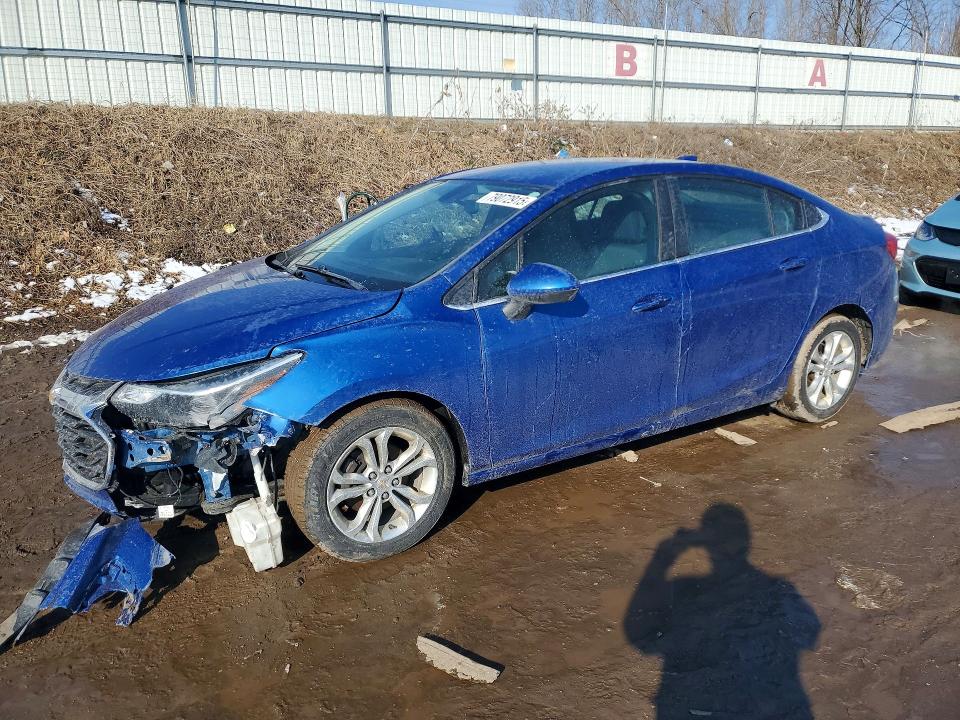 2019 CHEVROLET CRUZE — VIN 1G1BE5SM7K7107752