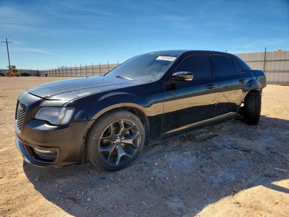 2021 CHRYSLER 300 — VIN 2C3CCABG6MH529351