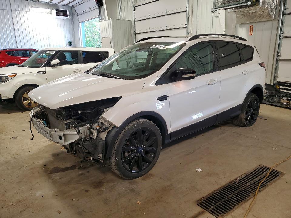 2017 FORD ESCAPE — VIN 1FMCU9J9XHUE36292