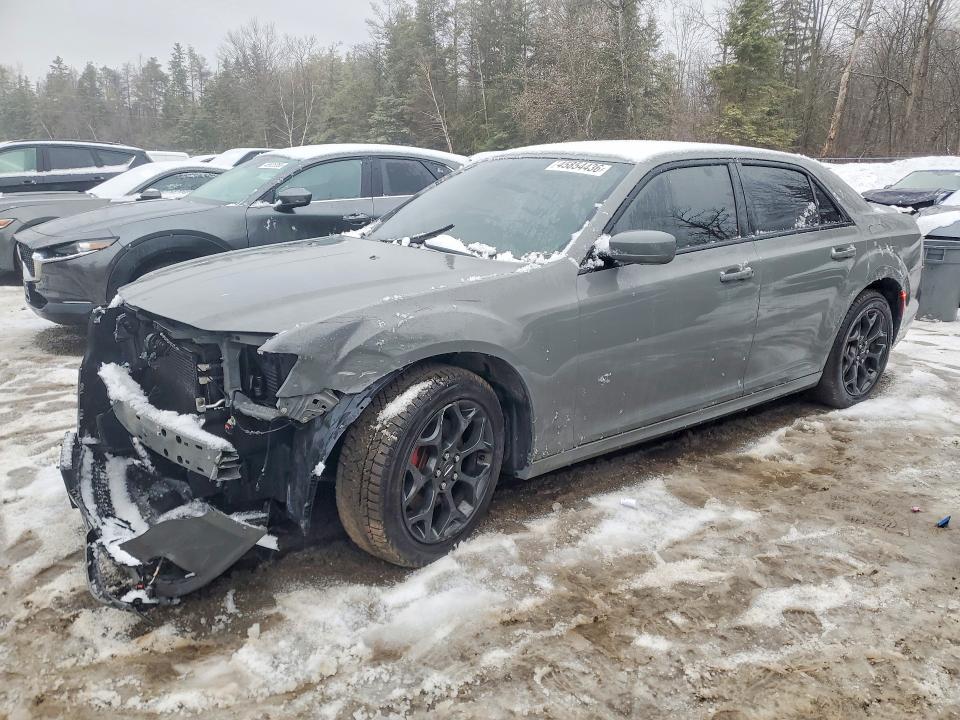 2019 CHRYSLER 300 — VIN 2C3CCAGG6KH665534