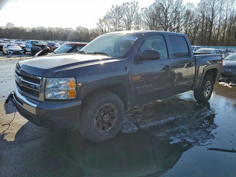 2011 CHEVROLET SILVERADO — VIN 3GCPKSEA5BG105802