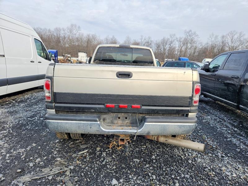 1B7MF3367XJ573208