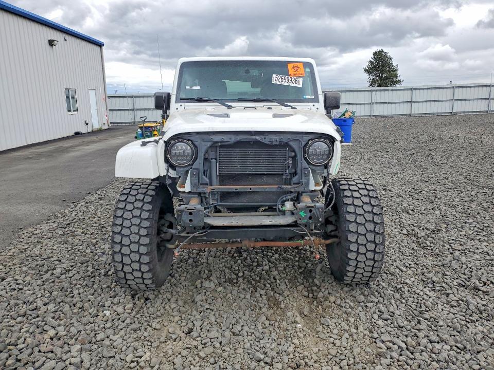 1C4BJWEG9GL256211