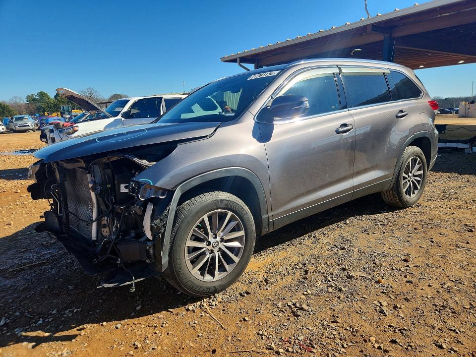 2019 TOYOTA HIGHLANDER — VIN 5TDKZRFH7KS564907
