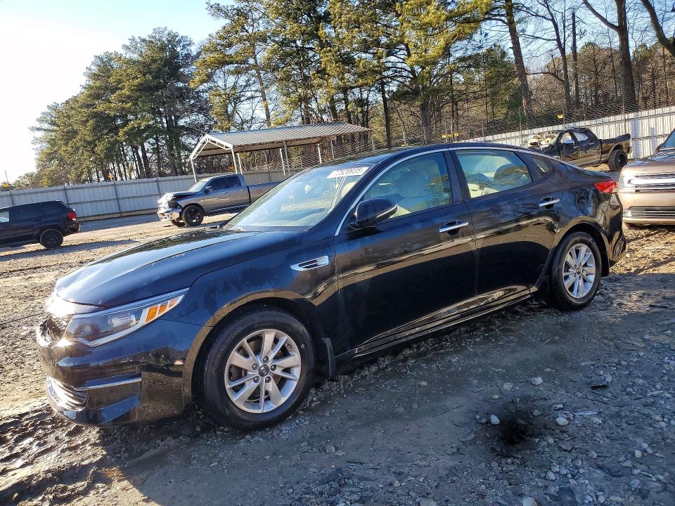 2016 KIA OPTIMA — VIN 5XXGT4L31GG114973