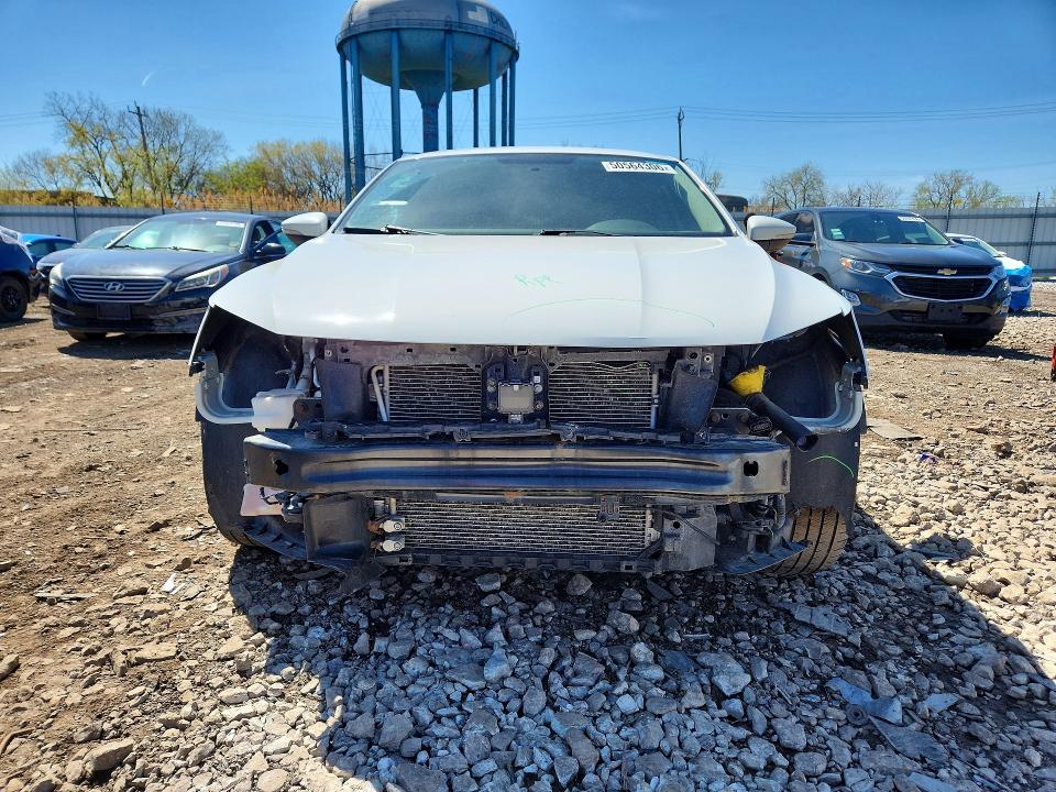 1VWDT7A33HC052627