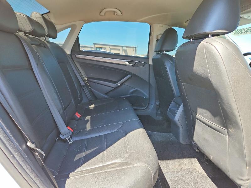 1VWDT7A33HC052627