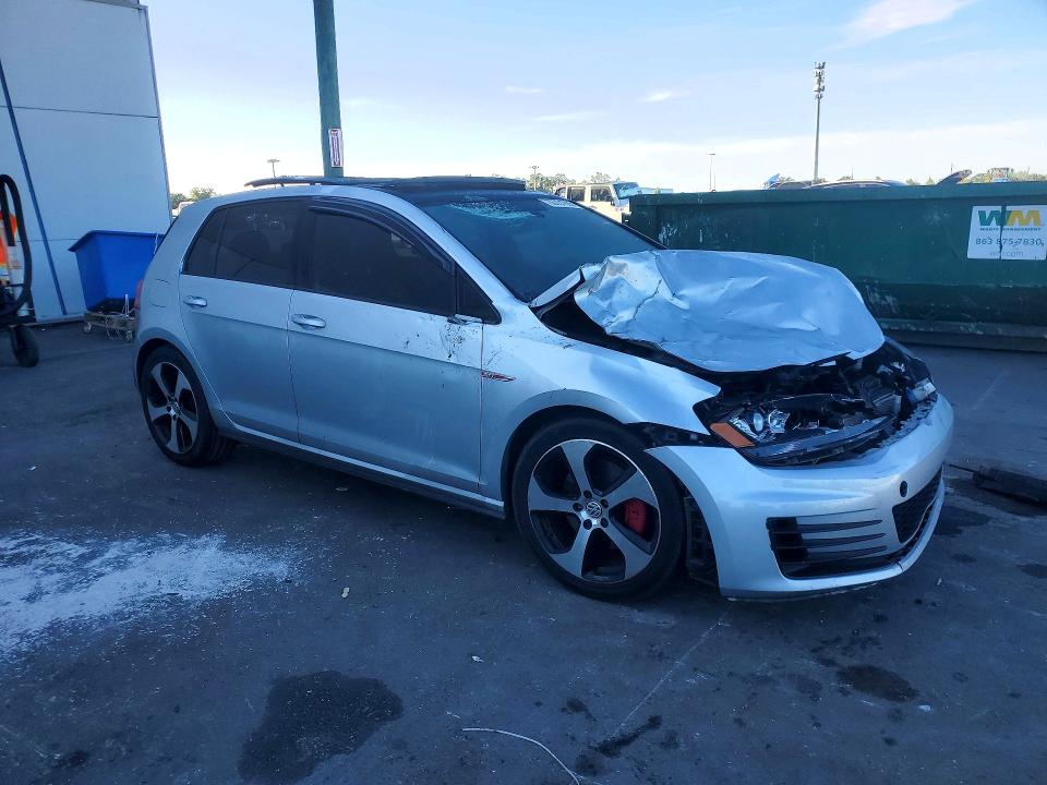 3VW4T7AU9FM052765