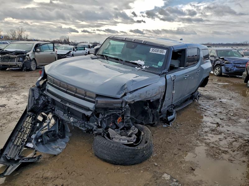 2024 GMC HUMMER SUV — VIN 1GKB0NDE3RU105055