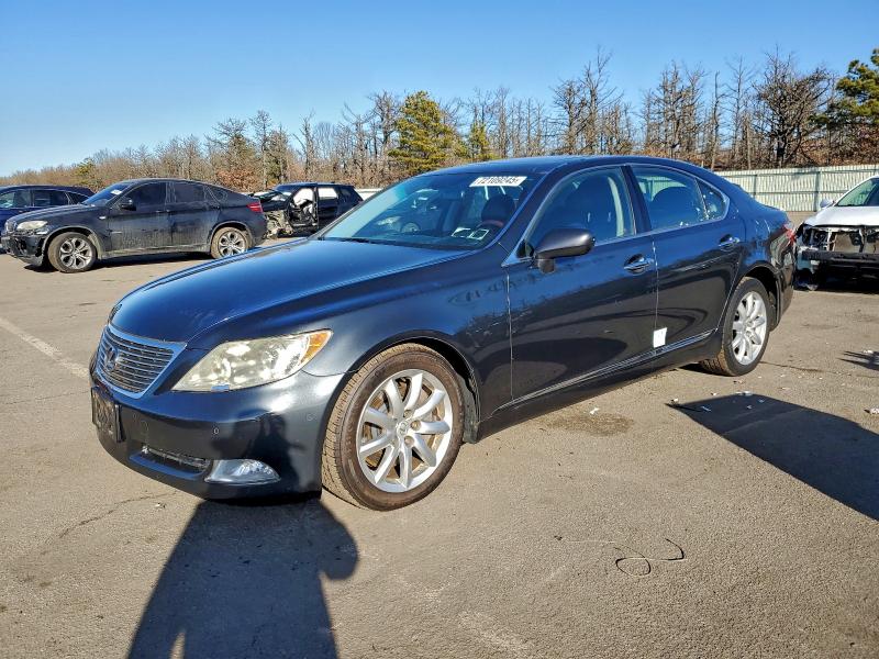 2009 LEXUS LS 460 — VIN JTHCL46F495003425