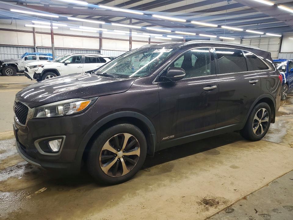 2016 KIA SORENTO EX — VIN 5XYPHDA57GG086615