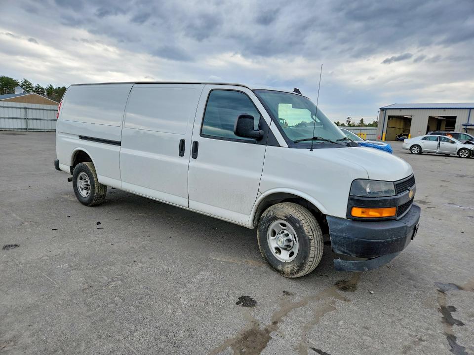 1GCWGBF7XN1287841