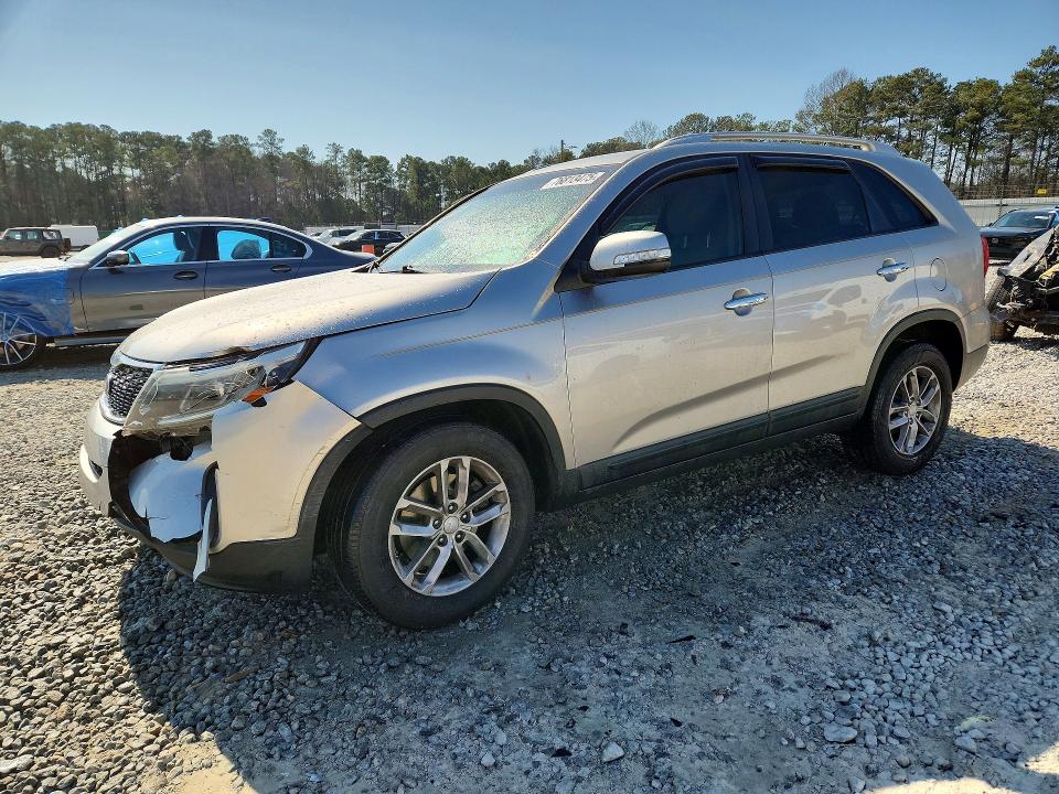 2015 KIA SORENTO — VIN 5XYKT3A6XFG660702