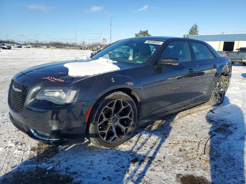 2016 CHRYSLER 300 — VIN 2C3CCABG1GH294894