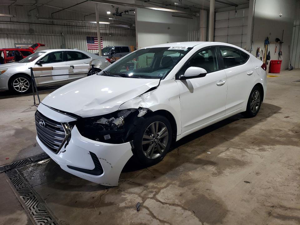 2018 HYUNDAI ELANTRA SE — VIN 5NPD84LF4JH241923