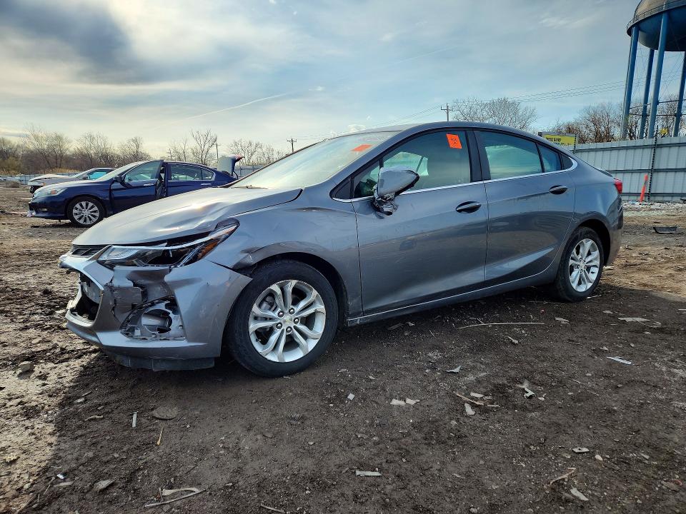2019 CHEVROLET CRUZE — VIN 1G1BE5SM6K7138605